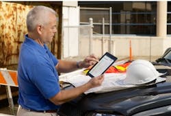 From anywhere in the world, a cabling installation project manager can configure copper and fiber cabling certification projects using Fluke Networks' LinkWare Live Professional. From anywhere in the world, a cabling installation project manager can configure copper and fiber cabling certification projects using Fluke Networks' LinkWare Live Professional.