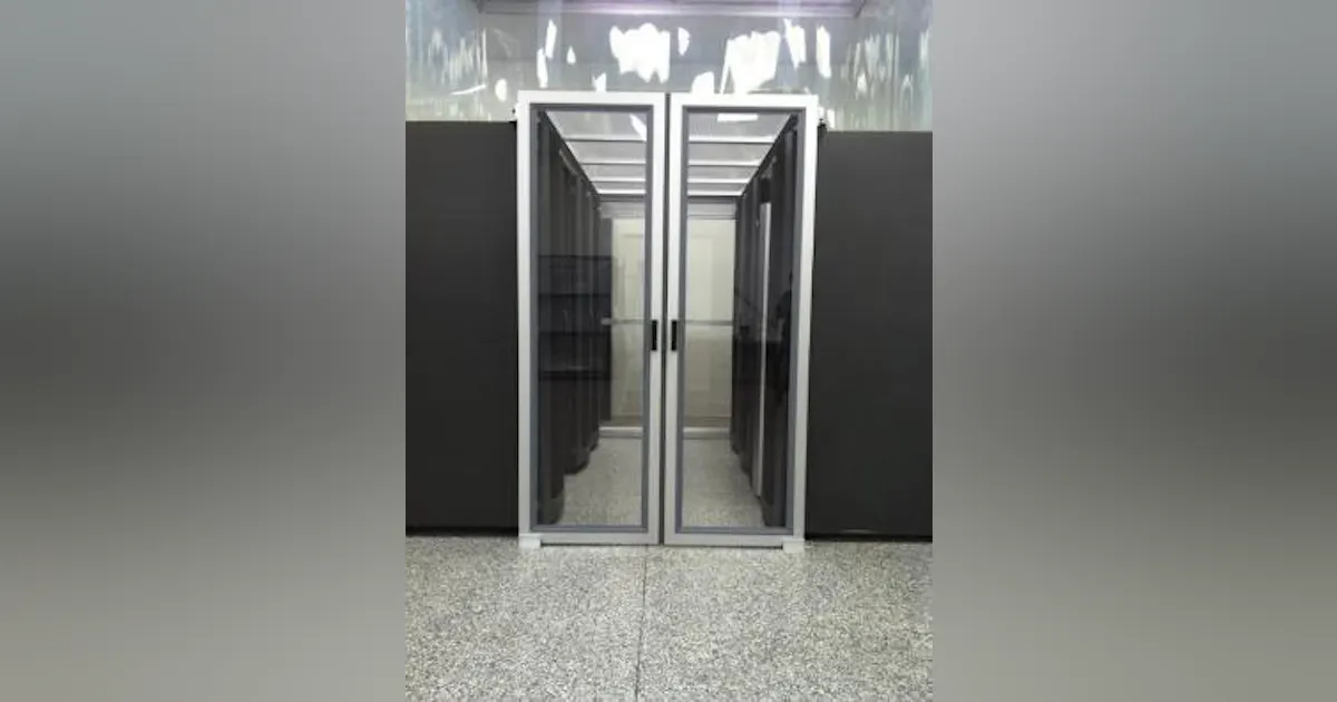 Modular sliding door for data center containment | Cabling Installation ...