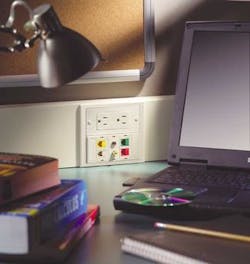 Th 0512techphoto1 Th 0512techphoto1