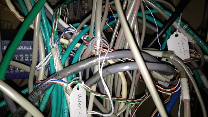 The 5 most damaging structured cabling scenarios | Cabling Installation ...
