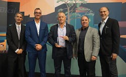 Hyperline Sysyems Canada Innovators Award Photo Hyperline Sysyems Canada Innovators Award Photo