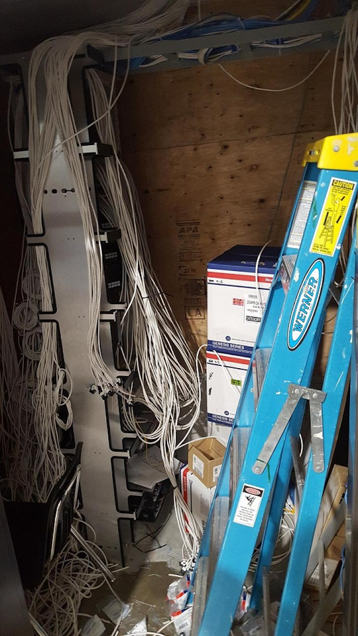 Rate this Cat5e cable crimping video