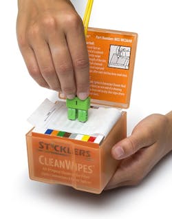 Wcs640 Cleanwipes Box In Use Web Wcs640 Cleanwipes Box In Use Web