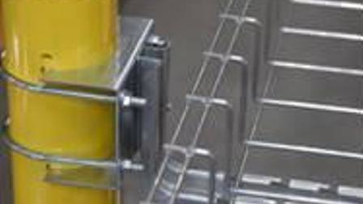 Content Dam Etc Medialib New Lib Cablinginstall Online Articles 2011 04 Solar Snake Tray Pole Mount System 26730