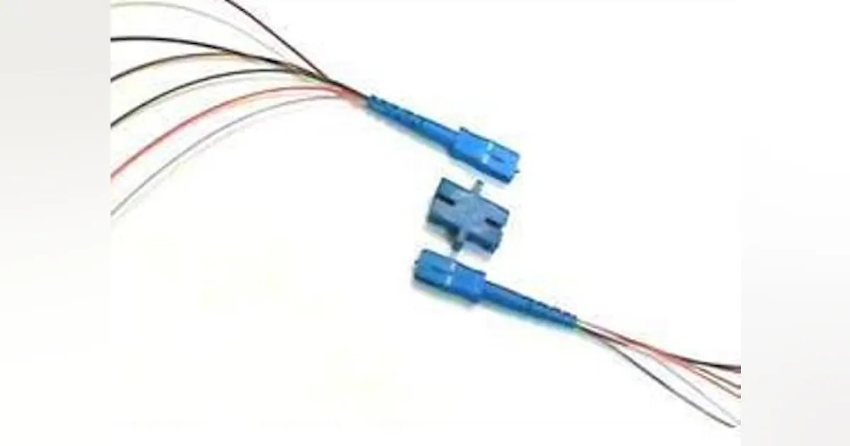 Standard SC bulkhead contains 7 multimode fibers | Cabling Installation ...
