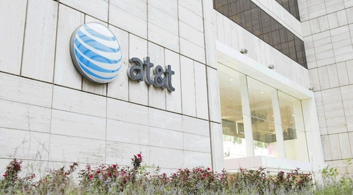 Movement in the cabling market, minus one: The week's top stories