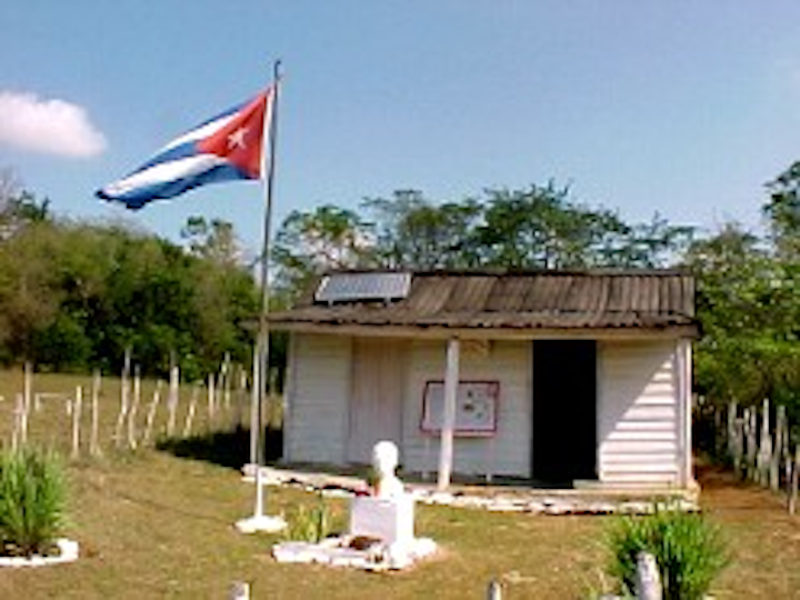 Cuban state expands Wi-Fi access, cuts consumer price in half