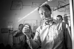 Free guide to NFV and SDN is handy for data center professionals Free guide to NFV and SDN is handy for data center professionals