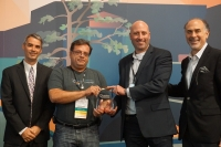 Siemon Digital Ceiling deployment enabled with ConvergeIT cabling solution receives Cabling Installation & Maintenance 2016 Innovation Award