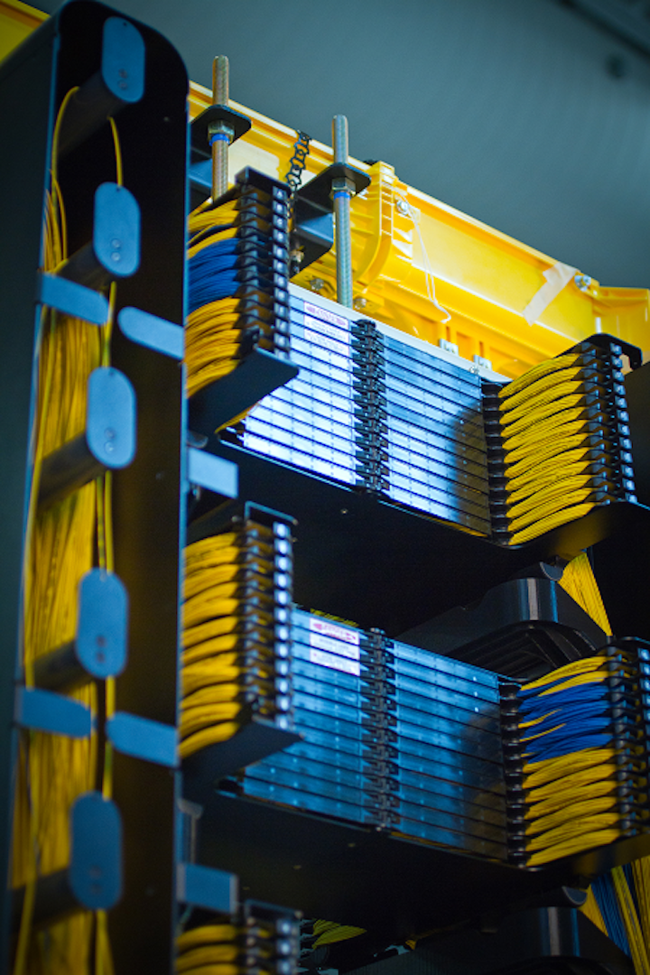 CWDM vs. DWDM: Decoding the differences