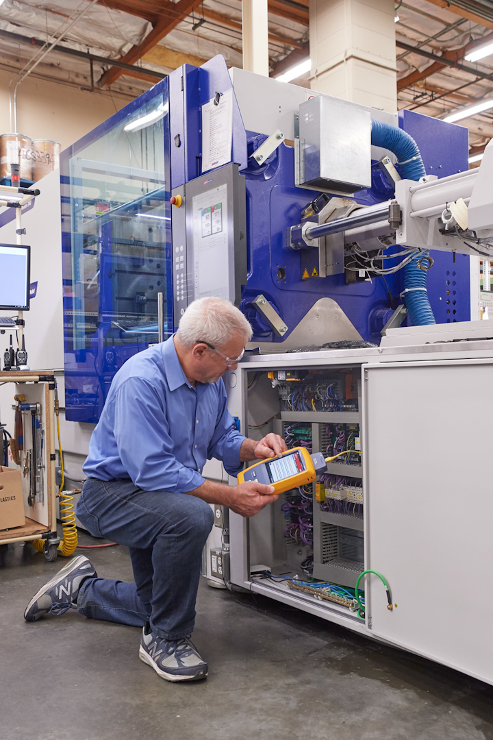 Users of Fluke Networks' DSX CableAnalyzer now can use an adapter to test M12-X connector-terminated cabling links.