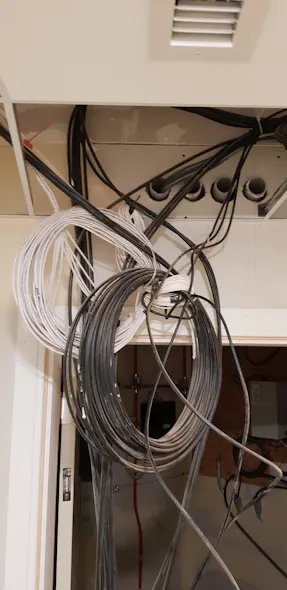 Loads of cable fail: Photos | Cabling Installation & Maintenance