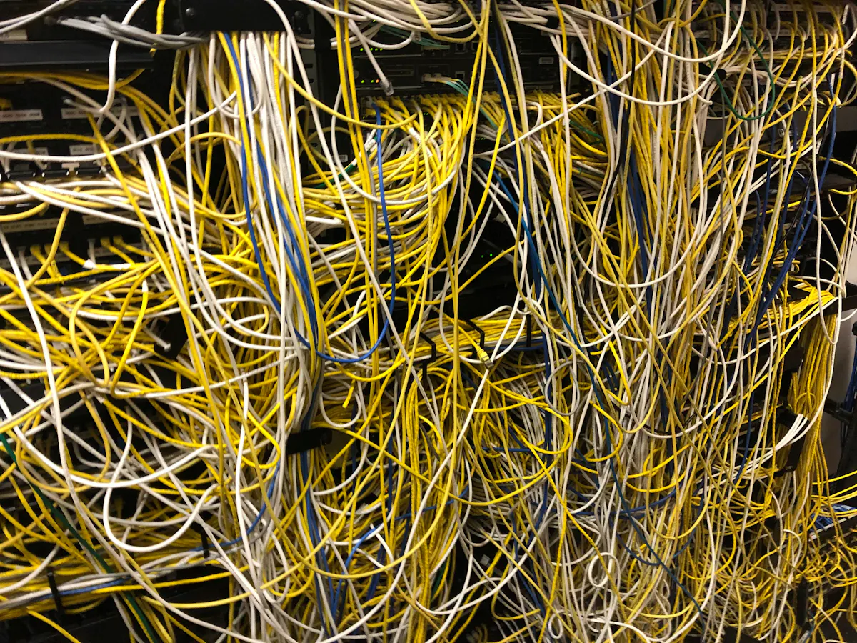 Wicked bad cable fails: Photos | Cabling Installation & Maintenance
