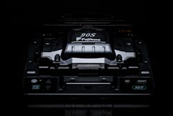 Fujikura's 90S is a core-alignment fusion splicer. Fujikura's 90S is a core-alignment fusion splicer.