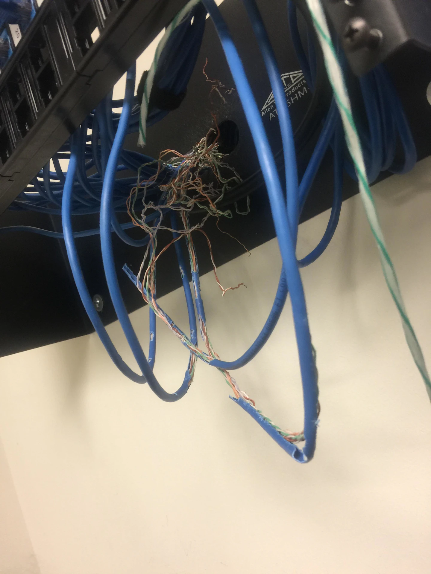 Dirty rotten cable fails: Photos | Cabling Installation & Maintenance