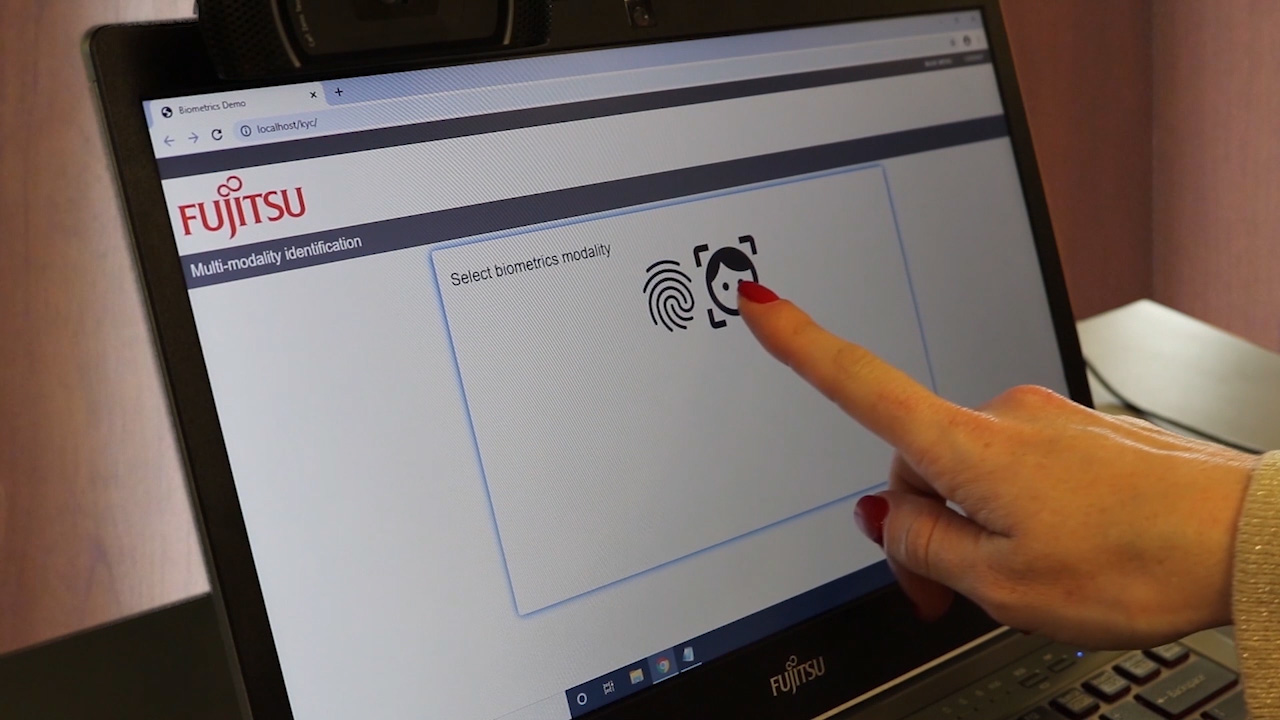 Fujitsu Frontech 5e878f8c6c6ca