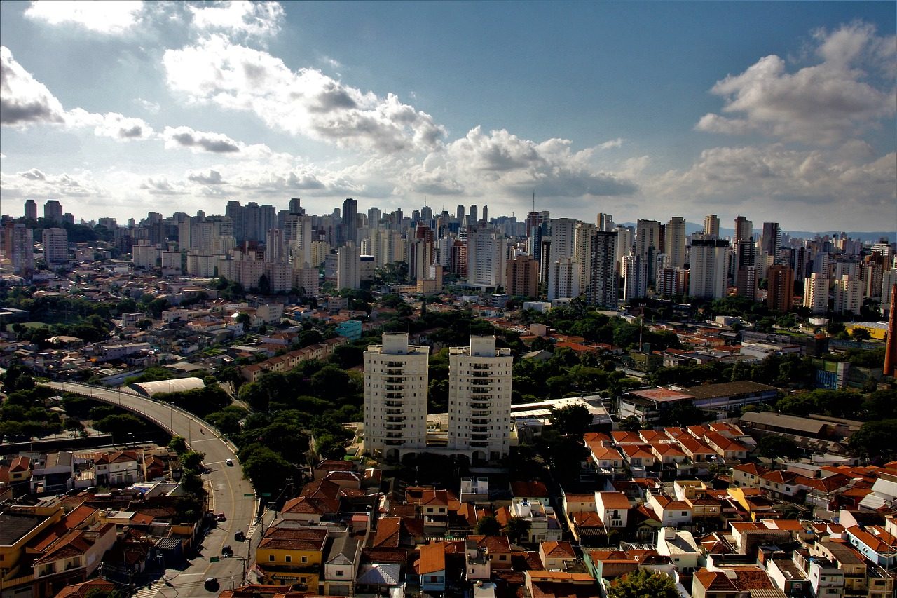 S&atilde;o Paulo, Brazil skyline