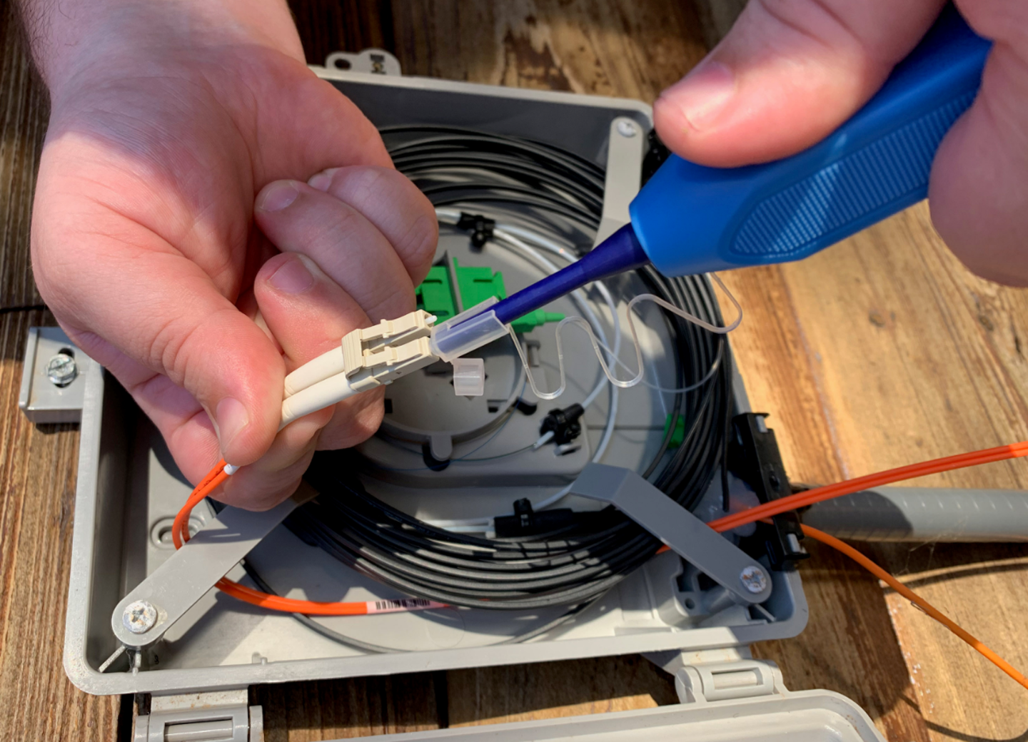 Fiber Optic Cleaner Platinum Tools 5ff4cf5c6835a