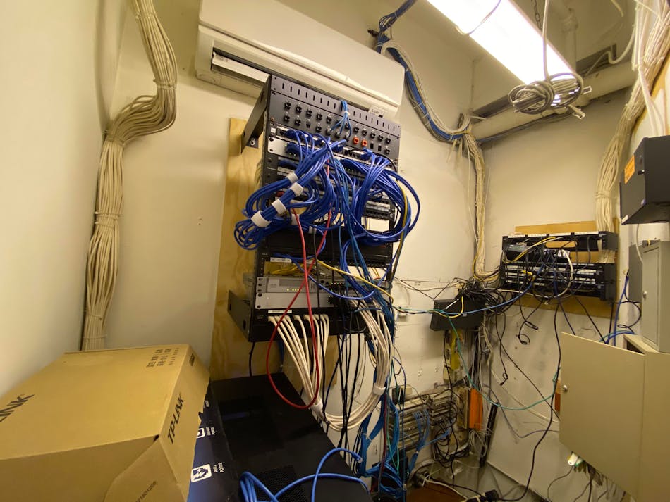 Badly misguided: Cabling photos | Cabling Installation & Maintenance