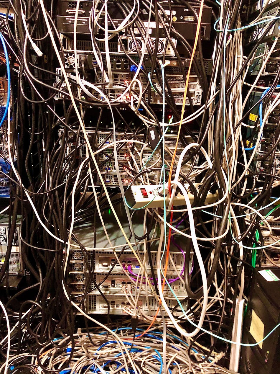Badly misguided: Cabling photos | Cabling Installation & Maintenance
