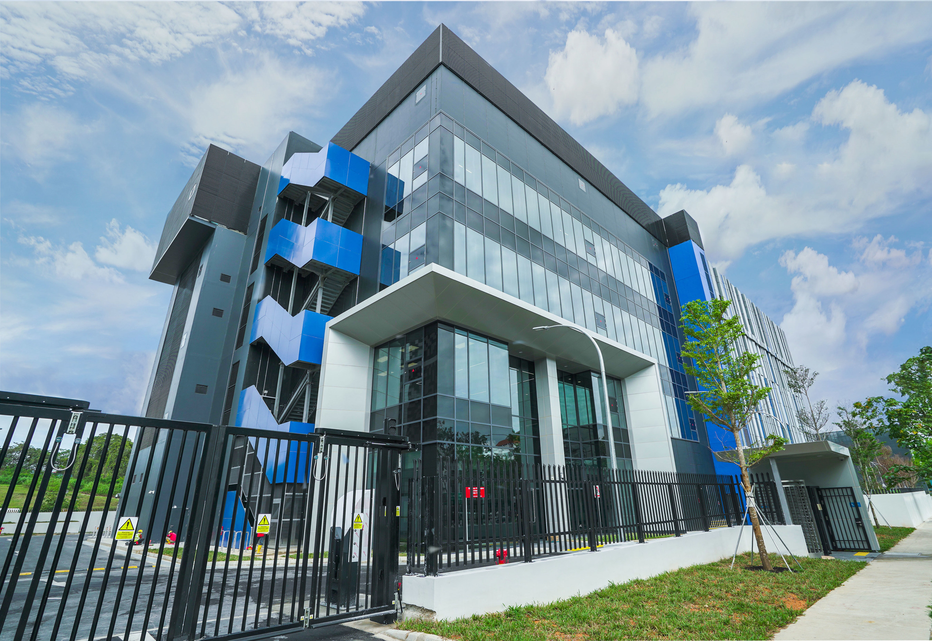 Digital Realty's Digital Loyang II (SIN12) data center