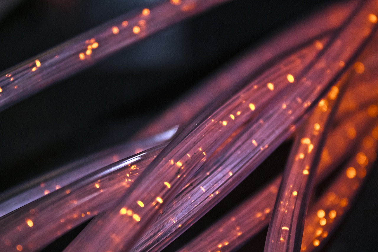 Fiber-optic strand