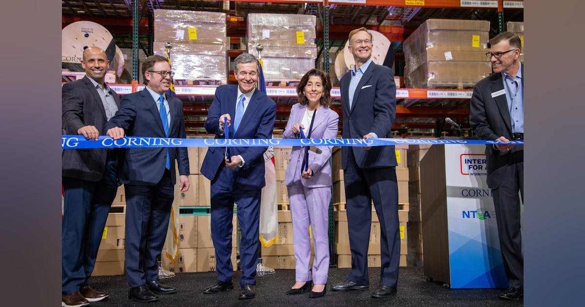 Corning Optical Communications - Newton Cable Plant Corning's new N.C. optical cable manufacturing plant to supply
