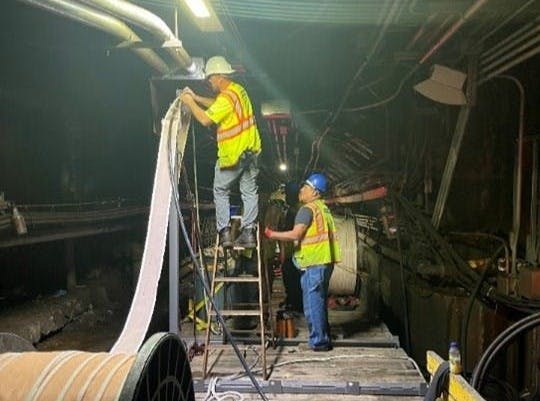 MaxCell's MaxWrap helped installers from HYLAN execute a continuous pull through 1.4 miles of tunnel beneath the Hudson River.