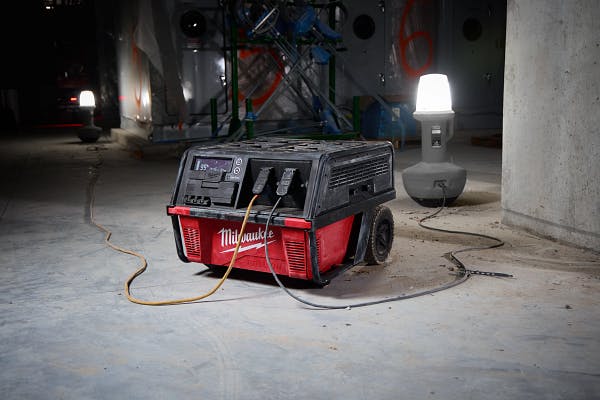 Milwaukee Tool Roll-On Power Supply
